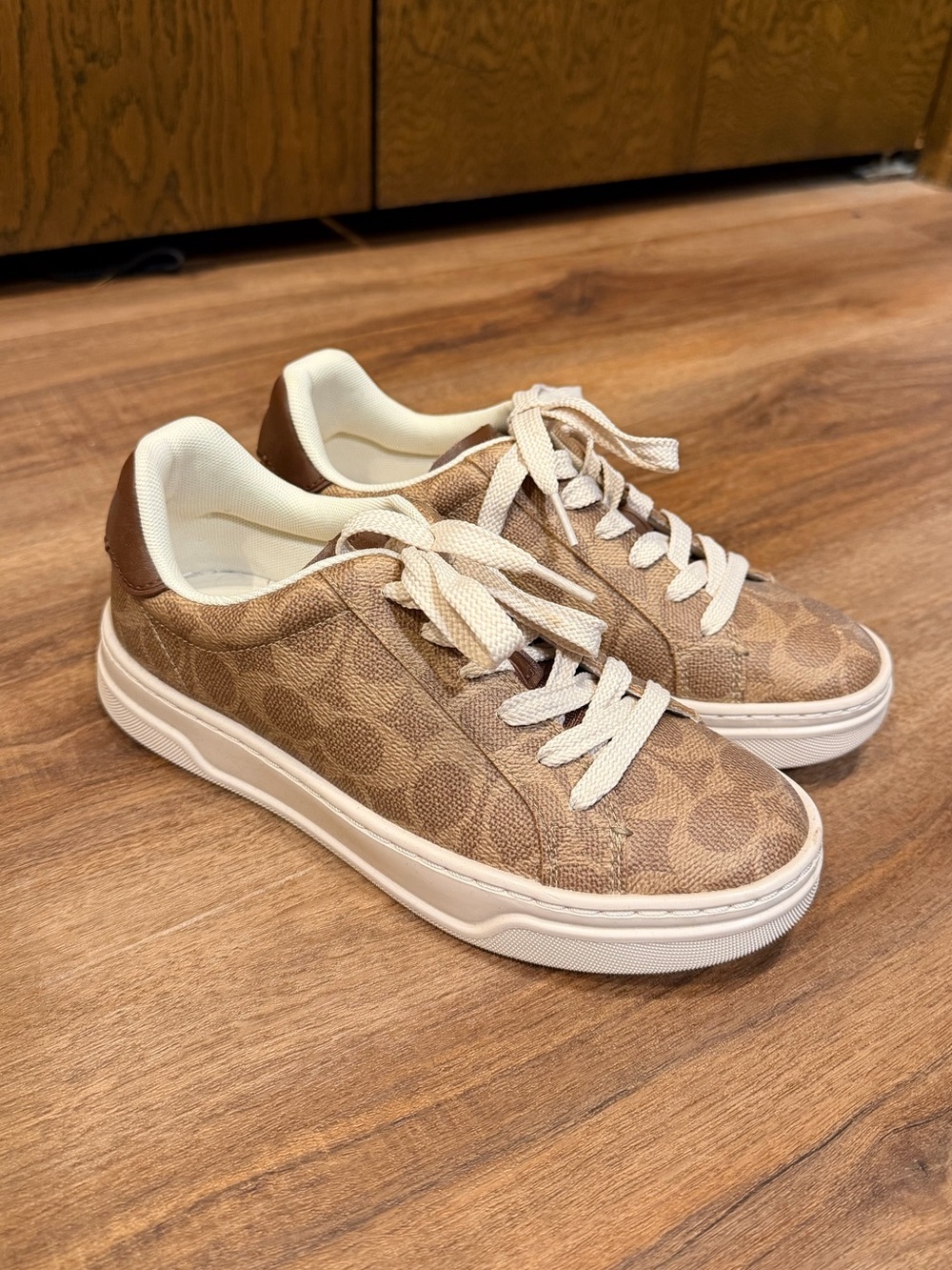 Coach High Line Sneaker - Size 6